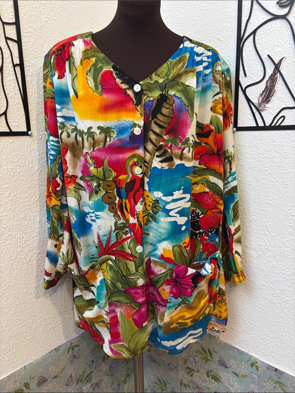 Vintage 1980’s Carole Little vibrant red & blue tropical print jacket. Size 1X.